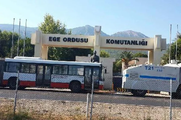 Ege Ordu Komutanı'nın emir subayı gözaltına alındı