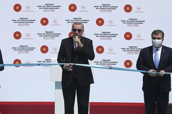 Erdoğan Yeşilköy'deki salgın hastanesinin açılışını yaptı