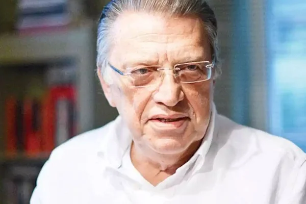 Eski Başbakan Mesut Yılmaz ameliyat oldu