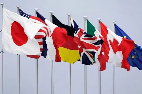 G7 Zirvesi 3 ay sonrasına ertelendi