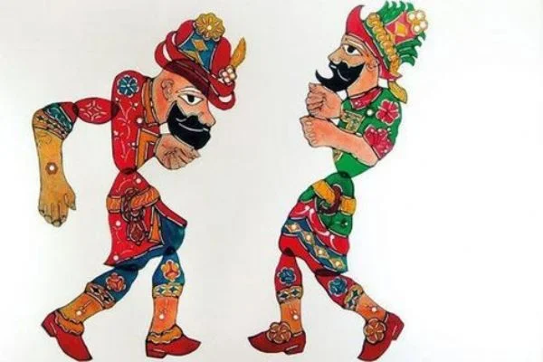 Hacivat-Karagöz evlere sanal konuk oluyor