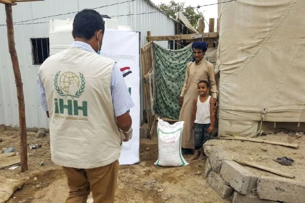 İHH'dan 3 farklı ülkeye Ramazan yardımı