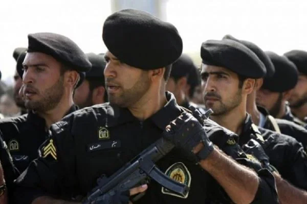 İran'ın güneydoğusundaki çatışmada iki polis öldü