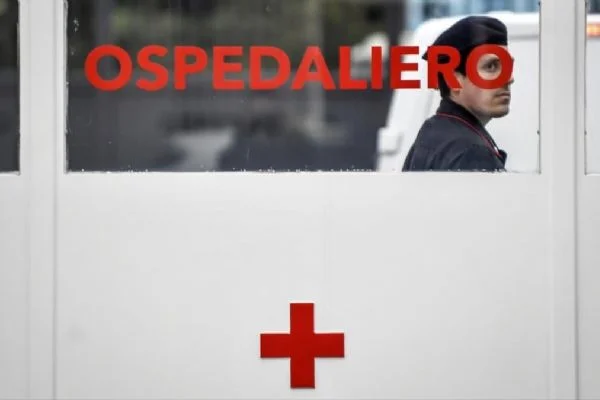 İtalya'da Kovid-19'dan ölenlerin sayısı 30 bin 560'a yükseldi