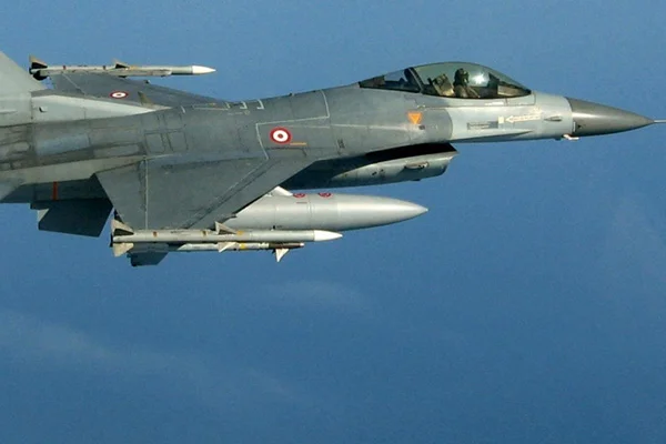 Karadeniz'de F-16'lar havalandı: Rusya ile Türkiye arasında hava gerginliği