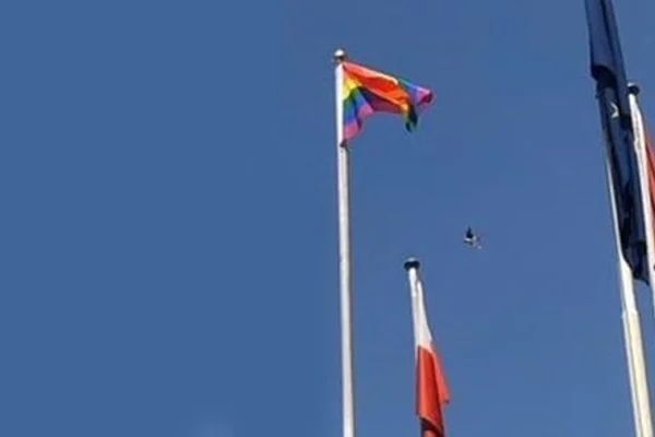LGBT bayrağı krizi: Irak'tan AB ülkelerine tepki