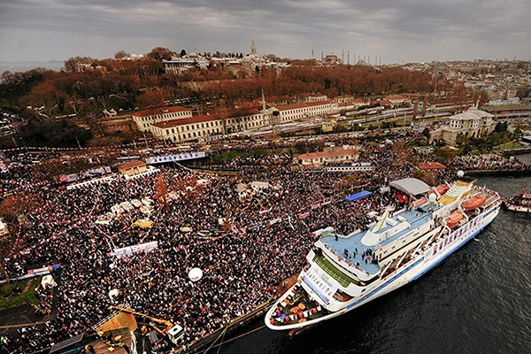 'Mavi Marmara tüm mazlumlar adına dünya için umut ışığıdır'