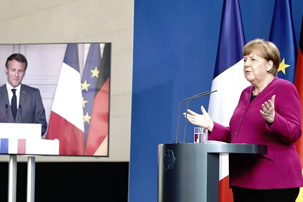 Merkel, AB'nin patronluğuna hazırlanıyor