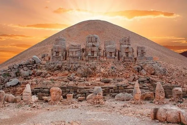 Mistik tarihi süreciyle Nemrut