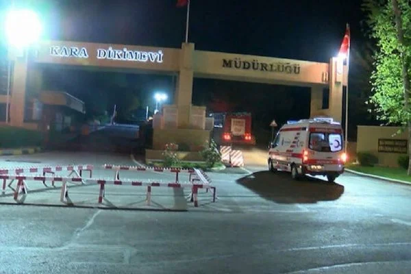 MSB: İstanbul Maltepe Kara Dikimevi'nde yangın çıktı