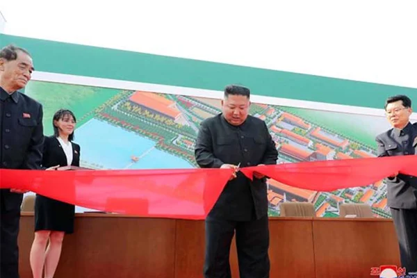 Öldüğü iddia edilen Kim Jong Un, açılışa katıldı