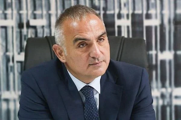 Oteller ne zaman açılacak? Bakan Ersoy'dan önemli açıklamalar