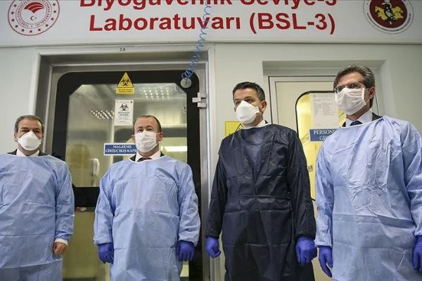 Pakdemirli: 'Kovid-19 aşısı için anti serum çalışmaları başladı'