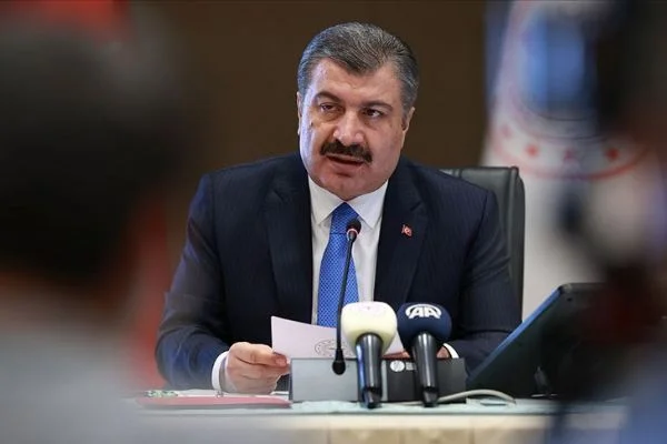Sağlık Bakanı Koca son istatistikleri açıkladı 'Tedbirlere uyarsak vaka sayımız düşer'