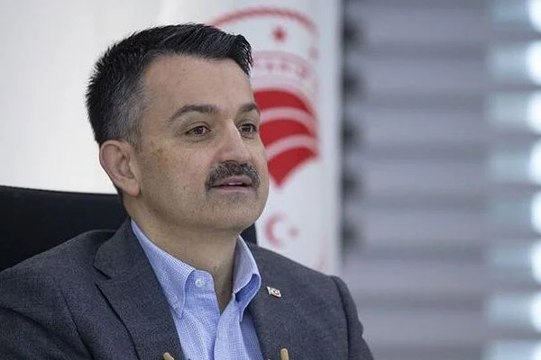 'Tarım Orman Akademi'de ilk dersi Bakan Pakdemirli verdi