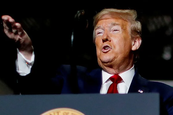 Trump'tan merak uyandıran DSÖ açıklaması