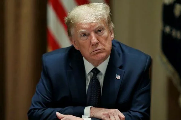 Trump'tan sosyal medya şirketlerine kapatma tehdidi