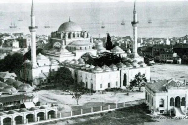 Tüm ihtişamıyla Beyazıt Camii