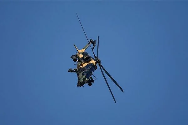 Türk Havacılık ve Uzay Sanayii, Atak Helikopteri ile gösteri uçuşu gerçekleştirdi