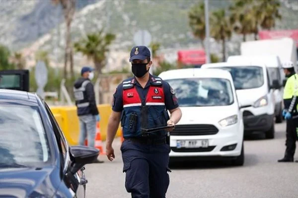 Türkiye'de kaç kişi seyahat izni kullandı?