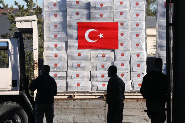 Türkiye'den bir ülkeye daha koronavirüs yardımı