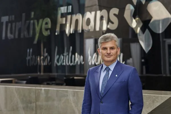 Türkiye Finans'tan 65 yaş ve üzeri müşterilerine özel destek paketi