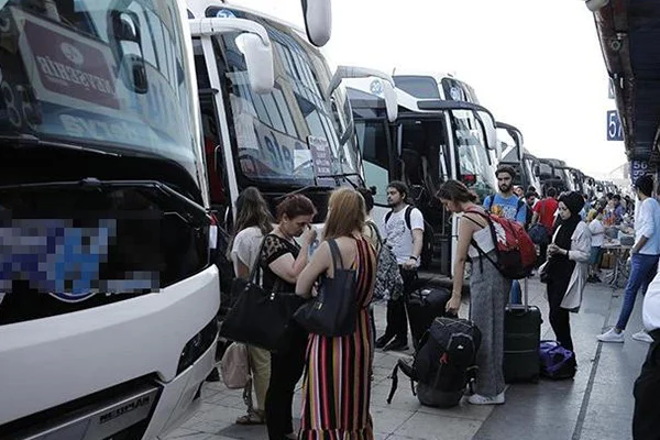 Türkiye'nin 4 büyük otobüs firması seferlere başlıyor
