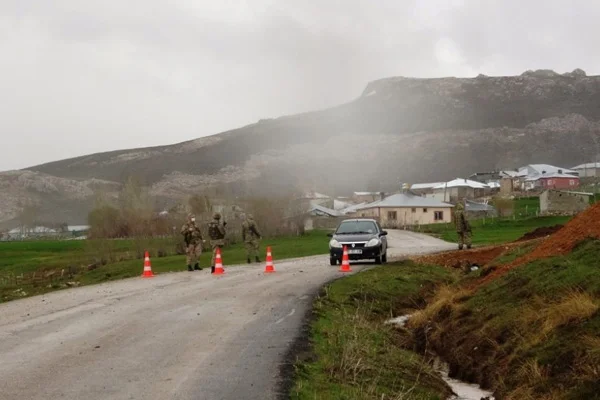 Van'da 4 mahalle için karantina kararı