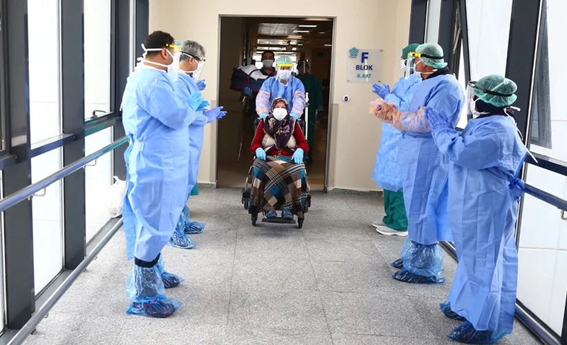 5,5 milyon hasta koronavirüsü yendi