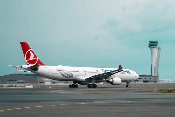 59 günlük aranın ardından THY seferlere başladı