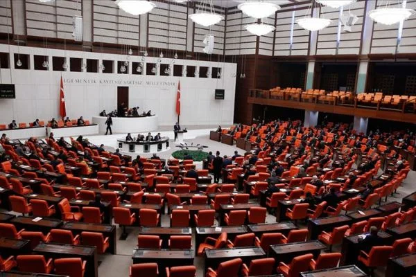 AK Parti'nin TBMM Başkan adayı kim oldu?