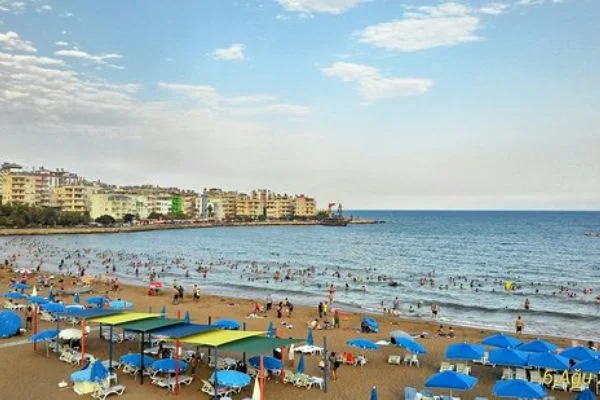 Akdeniz'de Mersin'in 'güneşi parlıyor'