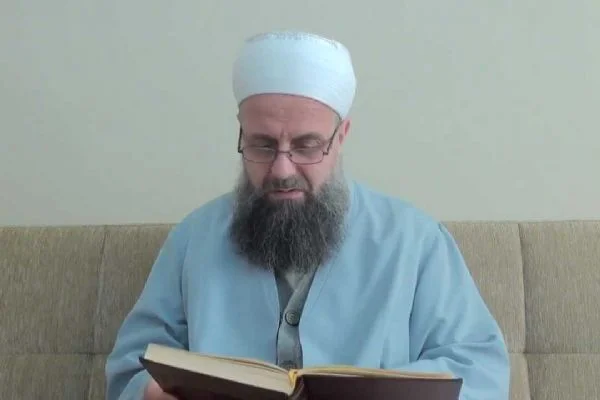 Ali Kara Hoca kimdir?