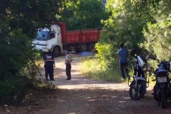 Anneyle oğlunu ayıran korkunç kaza
