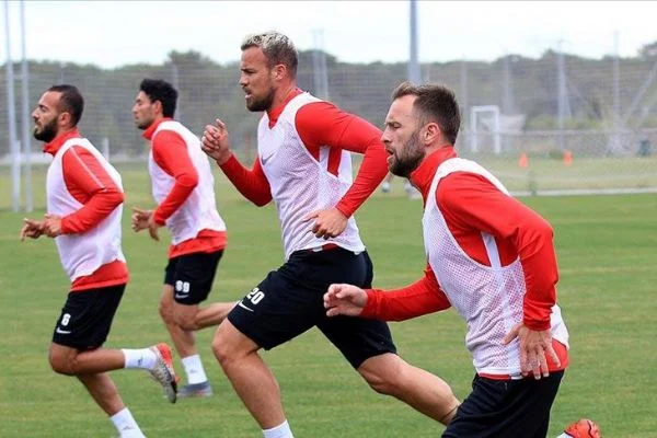 Antalyaspor istikrarı korumak niyetinde