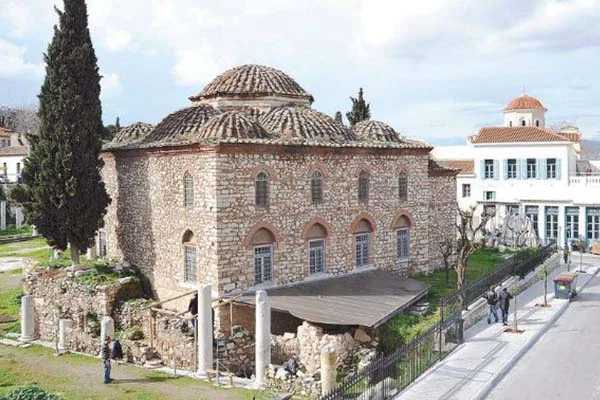 Atina'daki Fethiye Cami sergi salonu olarak kullanılıyor