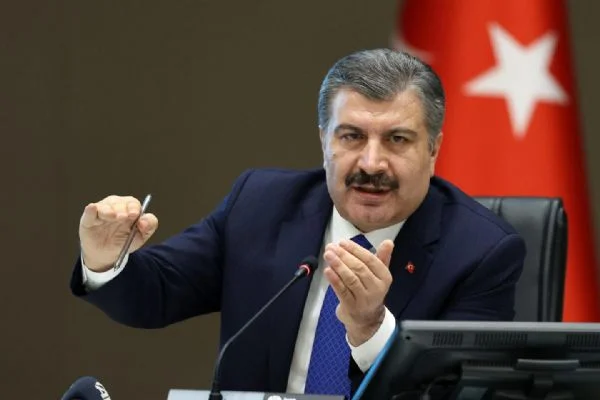 Bakan Koca 'Tehdit artacak' diye uyardı son durumu açıkladı