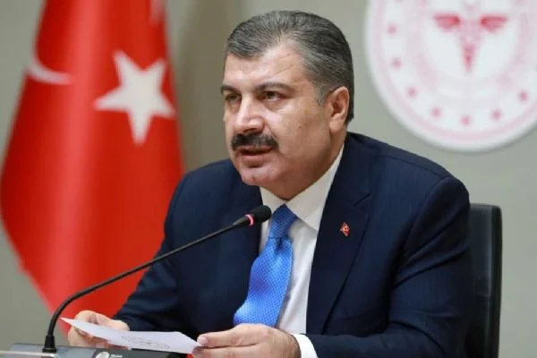 Bakan Koca: Türkiye'de hayatını kaybedenlerin yüzde 93'ü 65 yaş üstü