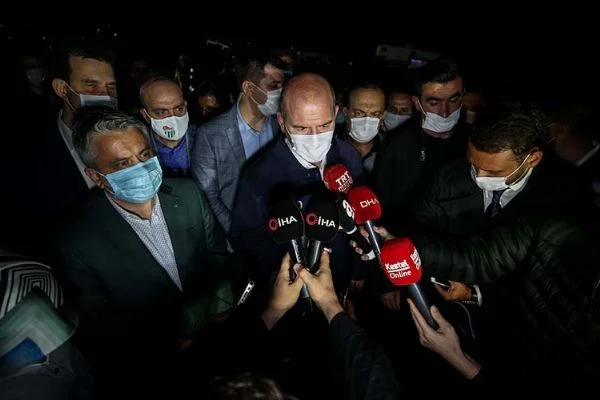 Bakan Soylu, Bursa'da sel bölgesinde incelemelerde bulundu