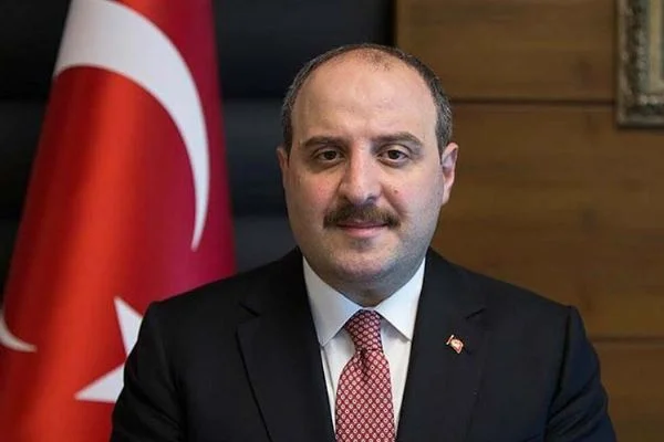 Bakan Varank, yerli füze moturunu test etti
