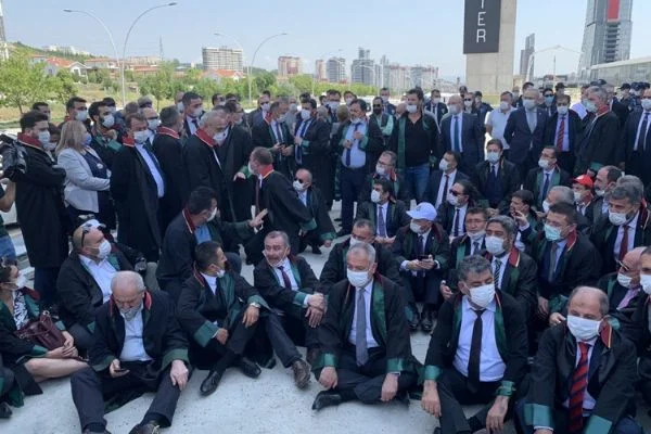 Baro başkanlarına yürüyüş izni çıktı