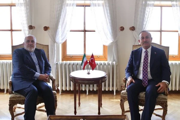 Çavuşoğlu Zarif ile görüştü: İran'a uçuşlar 1 Ağustos'ta başlıyor