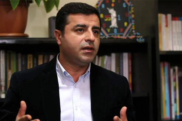 Demirtaş'tan Adalet Bakanı Gül'e çağrı