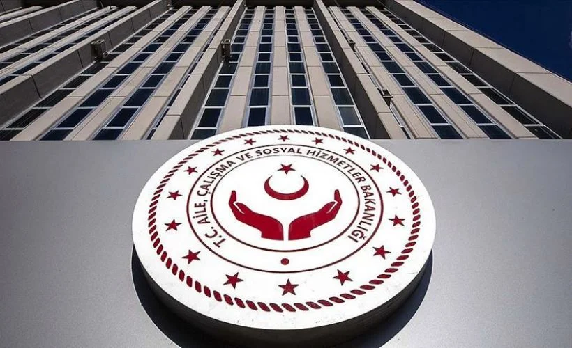 Devlet korumasındaki 926 genç ile 274 şehit yakını, gazi ve gazi yakınının ataması yapıldı