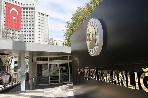 Dışişleri Bakanlığı: Fransa Suriye'de olduğu gibi Libya'da da karanlık işler peşinde