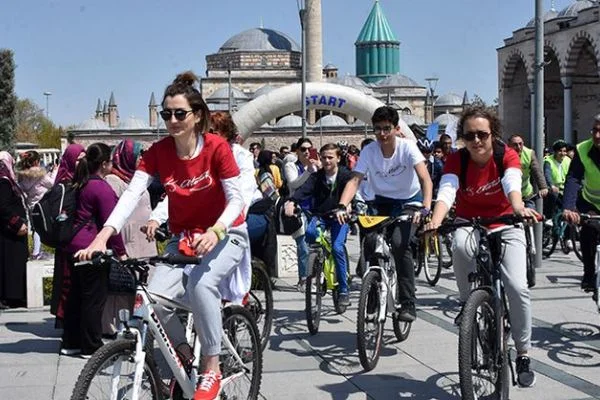 Dünyada bisiklet yolu en uzun ikinci şehir Konya