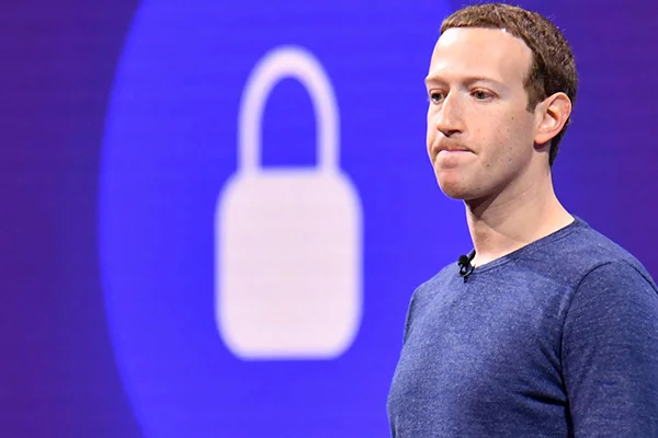 Facebook çalışanlarından Zuckerberg'e karşı sanal isyan