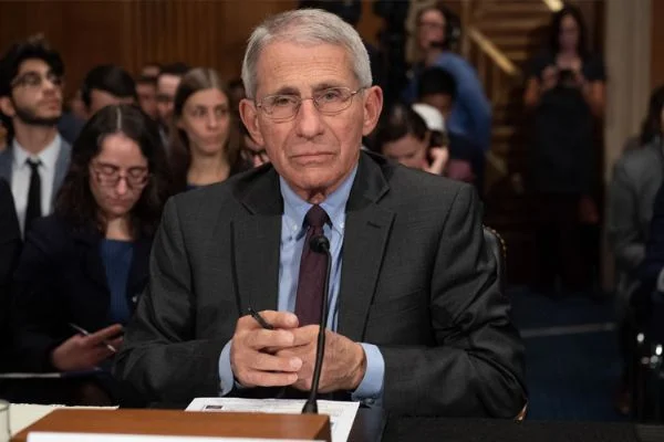 Fauci'den aşı açıklaması: 2021 başında hazır olabilir