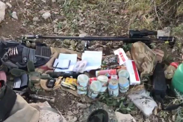 Haftanin bölgesinde PKK terör örgütünün tuzakladığı mayın ve EYP'ler etkisiz hale getiriliyor