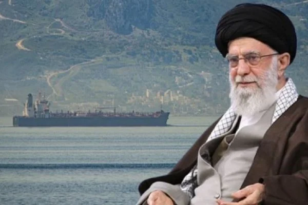 Hamaney petrol taşıyan tankerlerin 'Cihad' ettiğini ileri sürdü